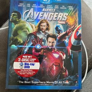 Marvels avenger blue ray dvd 2 disk watched once